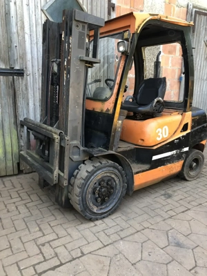 Stapler Containerstapler Triplex 3t Mast 5m, Bauhöhe ca. 2,2m, 3000h