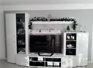 Wohnwand. Hochglanzwand  Bild 2