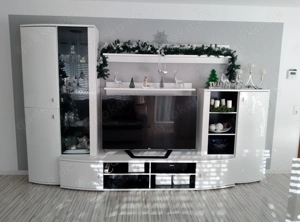 Wohnwand. Hochglanzwand 