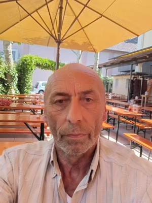 Du weiblich, verheiratet, suchst einen Mann der dich verwöhnt?