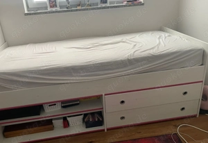 Gegen Abholung schönes Mädchenbett