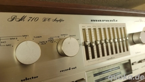 Schöner Marantz PM710DC im Woodcase