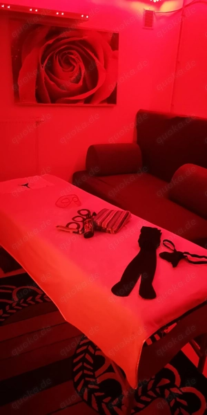 Sinnliche erotische Wohlfühlmassage für die Frau