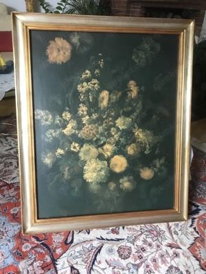 Blumenbild auf Leinen mit goldenem Holzrahmen
