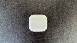 Apple AirPods 4 mit Geräuschunterdrückung