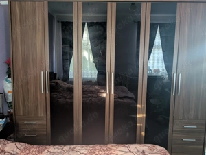 Verschenke Kleiderschrank und Komode 