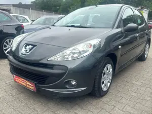 Peugeot 206 Basis WENIG KM TÜV NEU 1.Hand