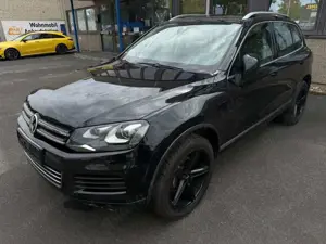 Volkswagen Touareg V6 TDI BMT*STDHZG*AHK*PANO*KAMERA*LEDER*