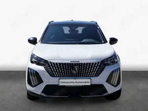 Peugeot 2008 BlueHDi 130 EAT8 GT Bild 4