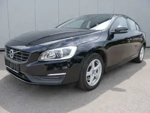 Volvo S60 Lim. D3 Kinetic NAVI/S-DACH/STHZ/PDC