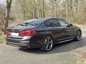 BMW M550 ACC*Massage*Fern.Parken*360 Kamera*Service Paket Bild 4