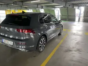 Volkswagen Golf Active Bild 3