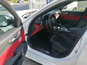 Alfa Romeo Giulia Quadrifoglio (952) Bild 5