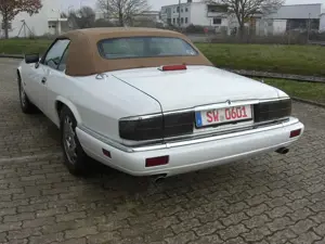 Jaguar XJS 4.0 Celebration Edition Unfallfrei guter Zustand Bild 3