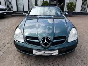 Mercedes-Benz SLK 350 Roadster / PDC/ Bi-Xenon Bild 2