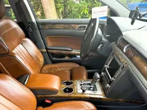 Volkswagen Phaeton Phaeton 3.0 V6 TDI DPF 4MOTION Automatik (5 Sitzer Bild 4