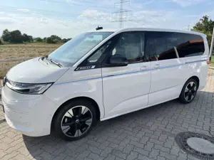 Volkswagen T7 Multivan Style lang