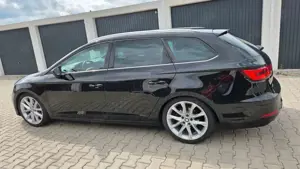 SEAT Leon ST 2.0 FR Leder PANORAMA LED Bild 3