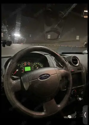 Ford Fiesta 1.3 Ambiente Bild 3