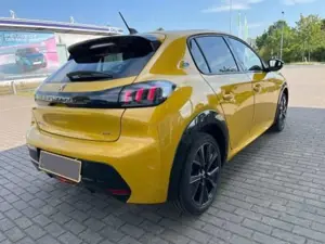 Peugeot 208 e-208 GT 10 Zoll Navi, Wärmepumpe, 11 KW Charger Bild 3