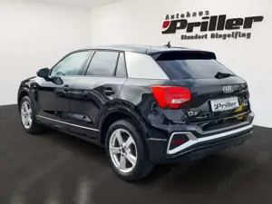 Audi Q2 35 TFSI S-Tronic S-line/NAVI/DAB/LED/SHZ Bild 4 Audi Q2 35 TFSI S-Tronic S-line/NAVI/DAB/LED/SHZ Bild 4