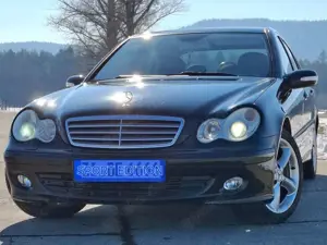 Mercedes-Benz C 180 C 180 Kompressor Automatik Classic Sport Edition + Bild 2
