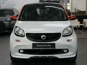 smart forTwo Perfect Coupé Aut. Brabus NAV/SHZ/U-FREI! Bild 2