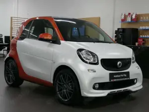 smart forTwo Perfect Coupé Aut. Brabus NAV/SHZ/U-FREI! Bild 3