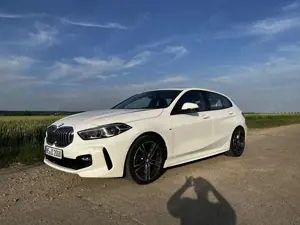 BMW 118 118 i M Sport, Kamera, AHK, Panorama, beh. Lenkrad