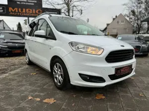 Ford Tourneo Courier /Kamera/AHK/Navi Bild 4