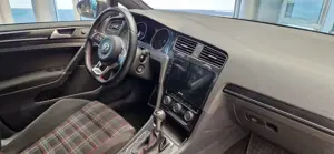 Volkswagen Golf GTI Performance 2,0TSI Xenon DCC Klima Android-Auto CarPlay Sitzh Bild 3