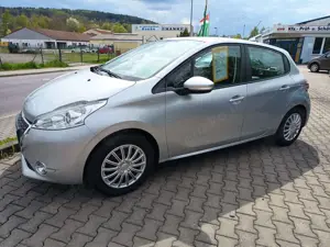 Peugeot 208 82 VTI Active Bild 3