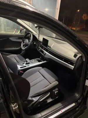 Audi A4 Avant 35 TDI S tronic Bild 2