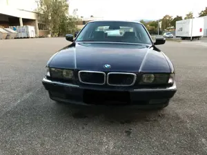 BMW 730 730i V8
