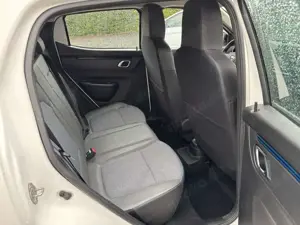 Dacia Spring Electric Comfort Klima DAB-Radio Bild 5