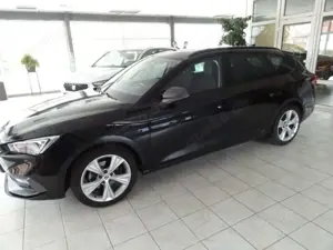 SEAT Leon Sportstourer 1.5 eTSI DSG FR  Navi+Parklenk+Kamera