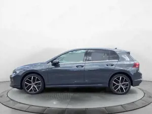 Volkswagen Golf 1.5eTSI Edition 50 DSG Navi LED Pano AHK HU Bild 3