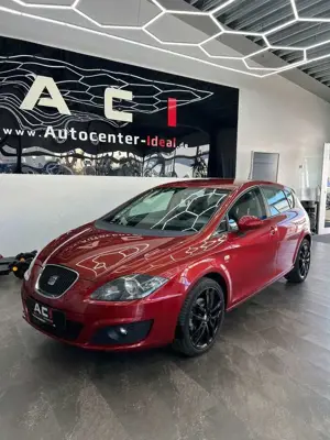 SEAT Leon Stylance Style / Austauschmotor nur 17000km