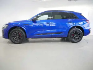 Audi Q8 e-tron 50  quattro S line MATRIX AHK virt. Cock.+ BO 360 Bild 3