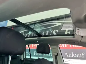 Volkswagen Tiguan R-Line 4M Pano Leder LED HUD AHK CarPlay Bild 2