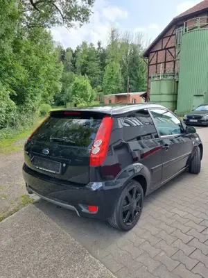 Ford Fiesta 1.3 Black Magic Kupplung und Tüv neu Bild 4