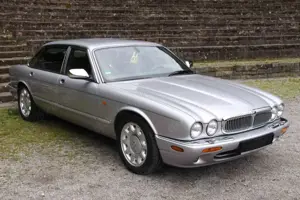 Jaguar Daimler V8 Langversion  3 Jahre Garantie Bild 2