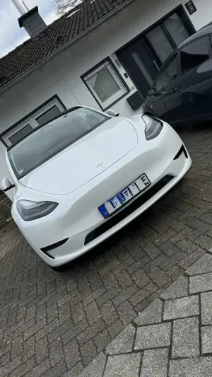 Tesla Model Y RWD Bild 5