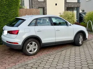 Audi Q3 Q3 2.0 TDI S tronic - Automatik, AHK Bild 3