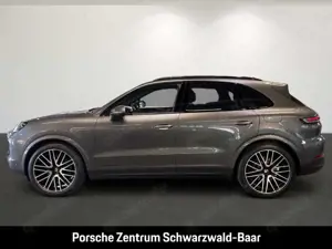 Porsche Cayenne E-Hybrid BOSE LED-Matrix Panoramadach Bild 2