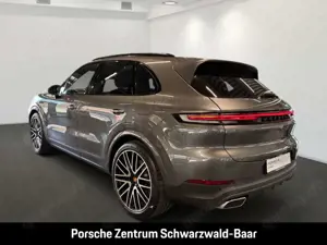 Porsche Cayenne E-Hybrid BOSE LED-Matrix Panoramadach Bild 3