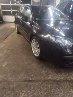 Renault Laguna Grandtour 2.0 dCi FAP GT Bild 5