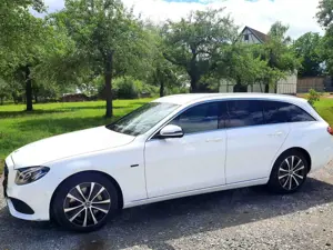 Mercedes-Benz E 300 E-Klasse TModell DieselPlugin Hybrid T9TRO Avantg.