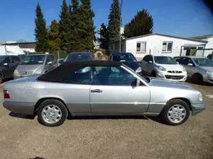Mercedes-Benz E 200 Cabriolet "Automatik"Leder Bild 2