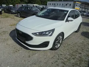 Ford Focus Lim. 1.5 TDCI Aut. Cool  Connect ~